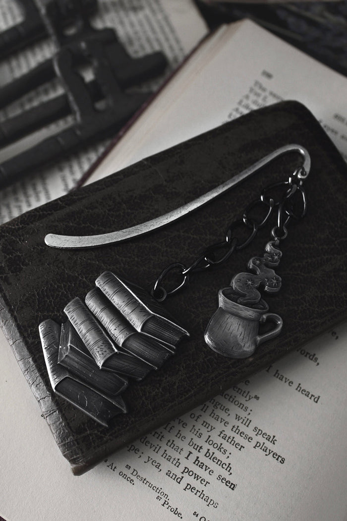 gothic book lover gift