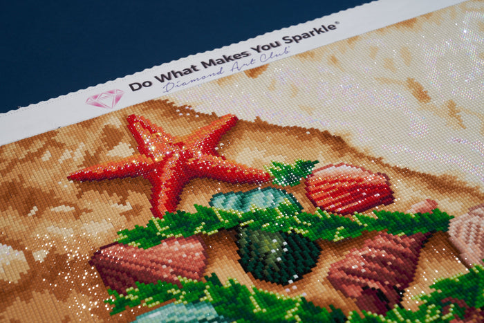 Diamond Painting Christmas Shells 25.6" x 33.9" (65cm x 86cm) / Square with 63 Colors including 3 ABs and 2 Fairy Dust Diamonds / 90,045