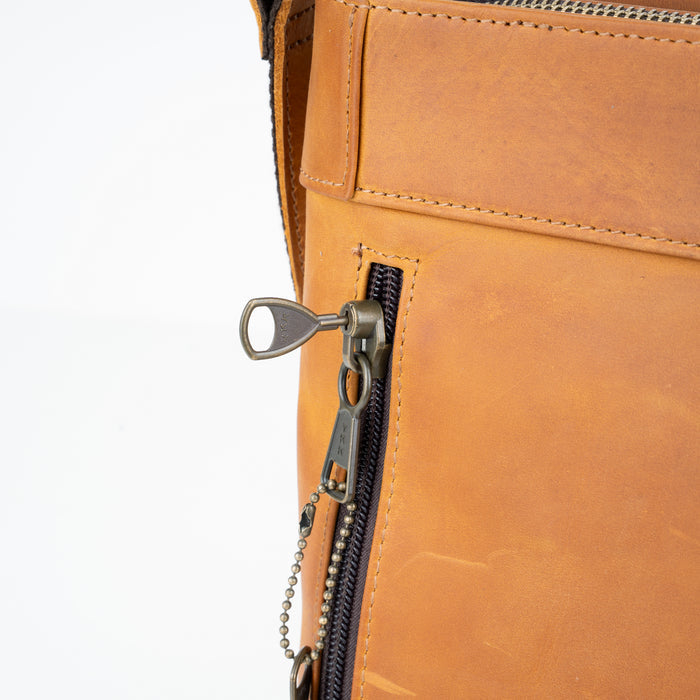 Concealed Carry Delaney Leather Crossbody