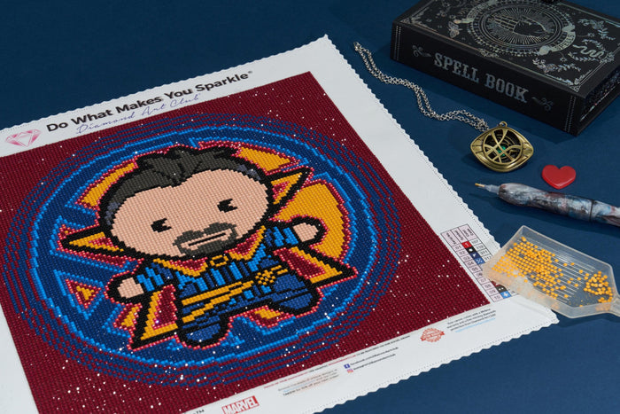 Diamond Painting Dr. Strange™ 13" x 13" (32.8cm x 32.8cm) / Round with 10 Colors including 1 ABs / 13,689