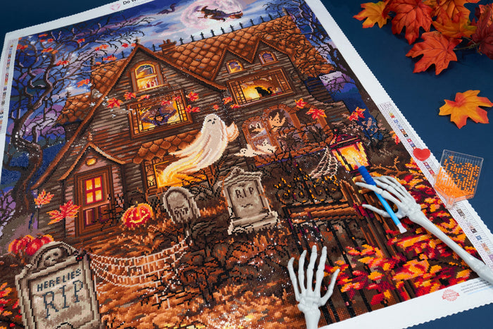 Diamond Painting Haunted House 27.6" x 36.6" (70cm x 93cm) / Square with 55 Colors including 5 ABs and 1 Fairy Dust Diamonds / 104,813