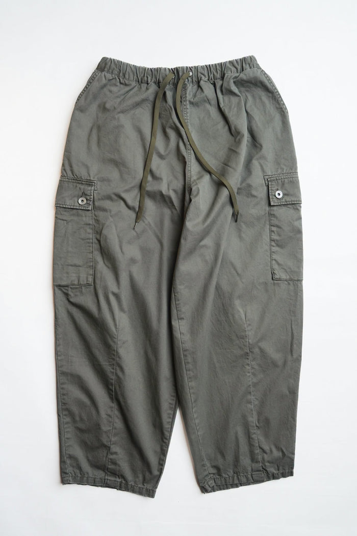 LIGHT PEACH TWILL BALOON MONKEY PANTS - GREEN
