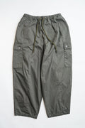 LIGHT PEACH TWILL BALOON MONKEY PANTS - GREEN