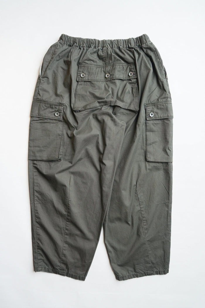 LIGHT PEACH TWILL BALOON MONKEY PANTS - GREEN