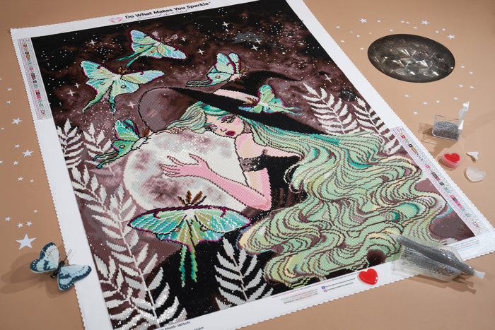 Diamond Painting Luna Moth Witch 22" x 30" (55.8cm x 76cm) / Square with 40 Colors including 1 AB Diamonds and 2 Fairy Dust Diamonds / 68,320