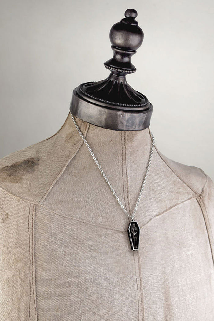 nosferatu necklace
