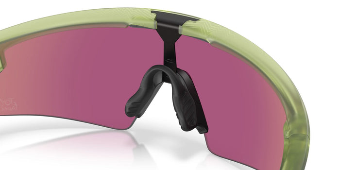 OAKLEY OO9531 SPHAERA STRIKE 09 37 SUNGLASSES