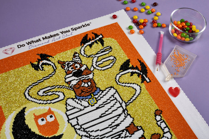 Diamond Painting Ruh Roh™ 15.6" x 18.9" (40cm x 48cm) / Round with 10 Colors including 1 AB / 24,111