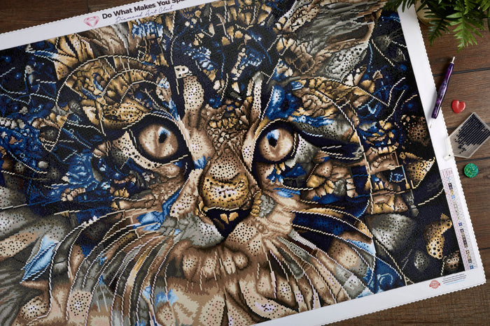 Diamond Painting Starstruck Maine Coon Cat 38.6" x 26.6" (98cm x 65cm) / Square with 30 Colors including 2 ABs / 102,573