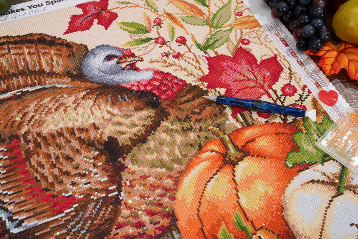 Diamond Painting Turkey & Pumpkins 29" x 22" (73.7cm x 55.8cm) / Round With 59 Colors Including 3 ABs and 2 Fairy Dust Diamonds / 52,337