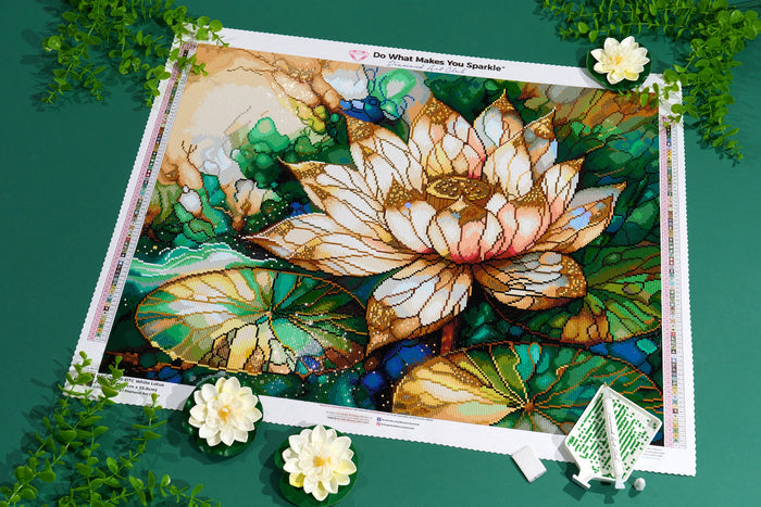 Diamond Painting White Lotus 28" x 22" (70.7cm x 55.8cm) / Square with 79 Colors including 1 AB and 1 Electro Diamond and 4 Fairy Dust Diamonds / 63,616